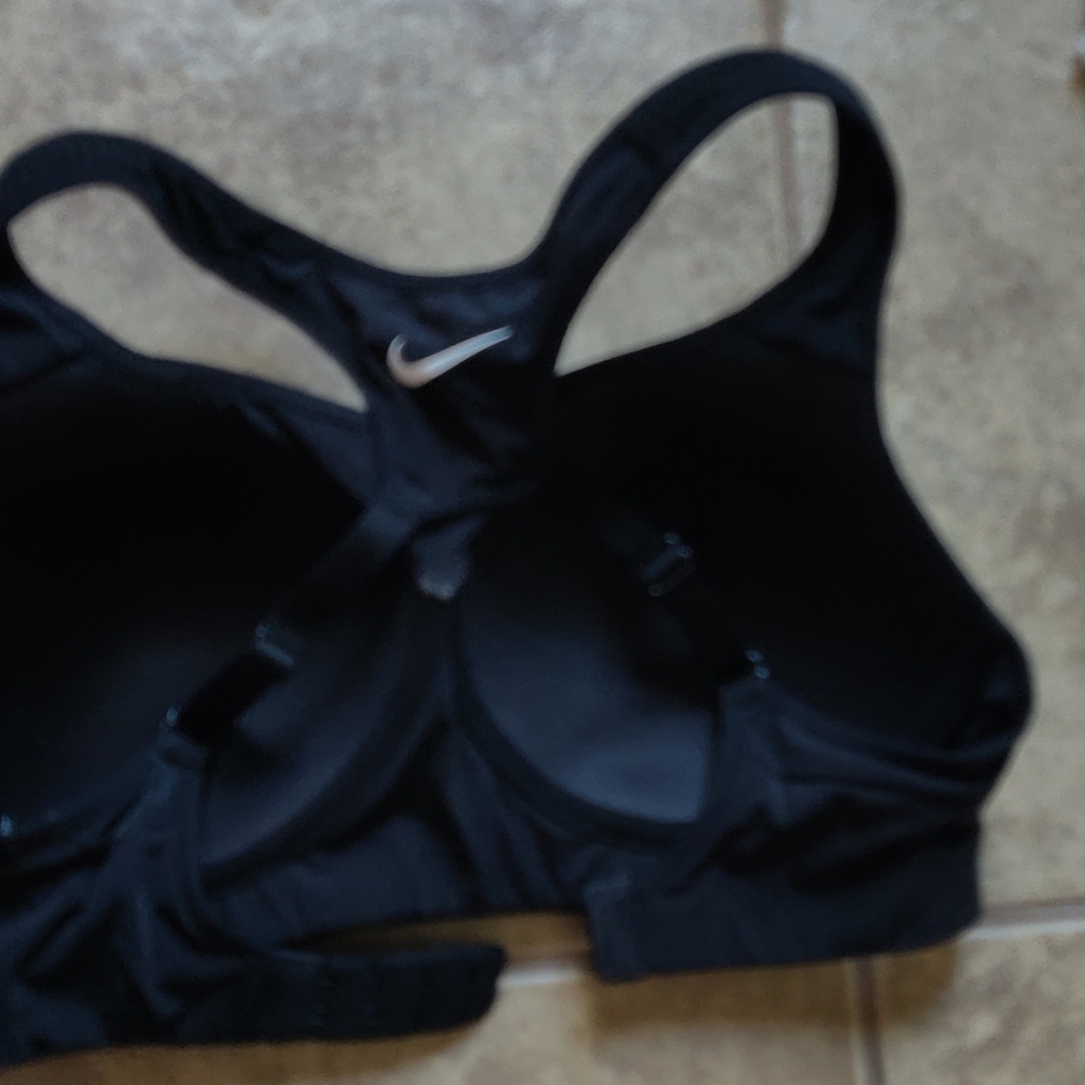 Sports Bra - Picture 3 of 5